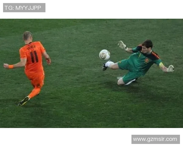 帕尼尼球星卡足球马赛克肥包全新开盒体验揭秘稀有限量收藏价值